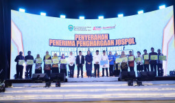 Dukung Peran Sosial dan Pendidikan, Pemprov Kaltim Naikkan Insentif Guru dan Penjaga Rumah Ibadah