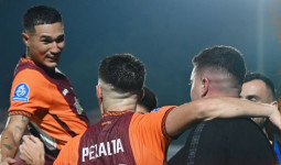 Gol Mariano Peralta Dipenghujung Waktu Bawa Borneo FC Taklukkan Persis Solo 1-0