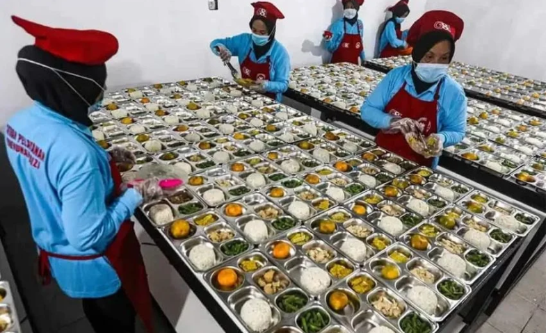 Intip Gaji Karyawan Dapur SPPG, Ternyata Capai Rp5 Juta?