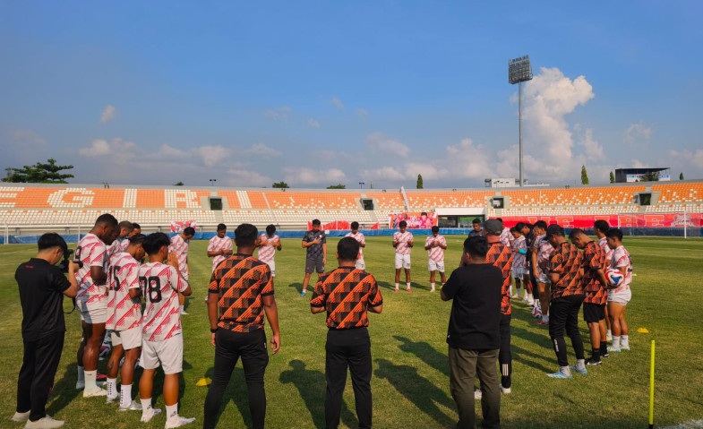 Jelang Laga Borneo FC vs Persis Solo, Pelatih Peter De Roo Waspada Serangan Balik Pesut Etam