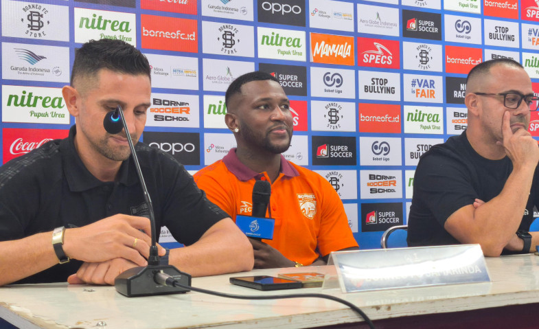 Selebrasi Salto Douglas Coutinho saat Borneo FC Bantai Persija 3-1 di Segiri