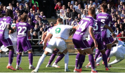 AS Roma Puncaki Klasemen Serie A Usai Tundukkan Fiorentina 2-1