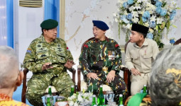 Beredar Video SBY 'Nyelonong' Tak Salaman Saat Lewati Kapolri, Demokrat Angkat Bicara