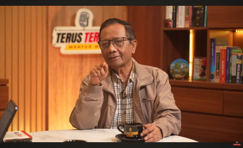 Cucunya Jadi Korban Keracunan, Mahfud MD Senggol Borok MBG