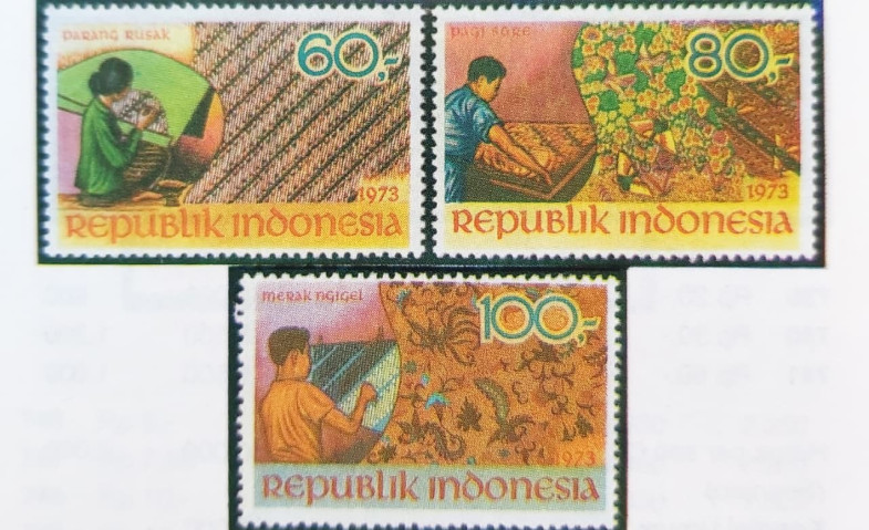 Mengintip Ragam Batik Melalui Prangko