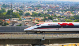 Proyek Kereta Cepat Whoosh Diduga Rugikan Negara Rp75 Triliun, Pengamat Bongkar Konspirasi Jahat Dibaliknya