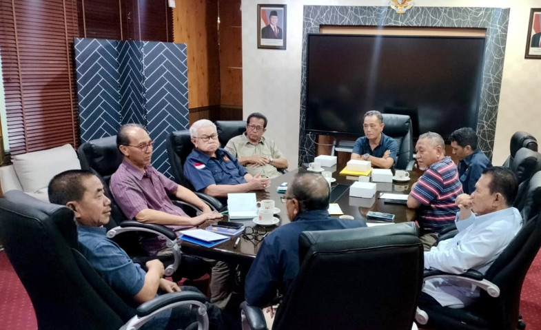 Achmad Albert Resmi Ditunjuk Jadi Ketua Tim Carataker KONI Mahulu