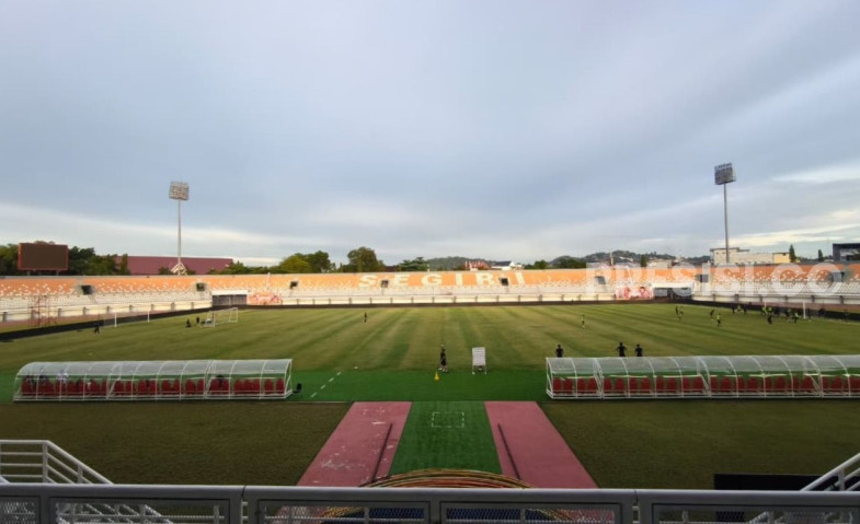 Biaya Perawatan Rumput Stadion Segiri Samarinda Mencapai Rp30 Juta Per Bulan