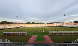 Biaya Perawatan Rumput Stadion Segiri Samarinda Mencapai Rp30 Juta Per Bulan