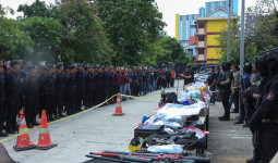 BNN dan Polri Gerebek Kampung Bahari, Amankan 89 Kilogram Sabu dan Senjata Api