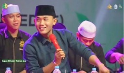 Gus Elham Yahya Minta Maaf Usai Video Mencium Anak Kecil Saat Pengajian Viral, Ngaku Khilaf