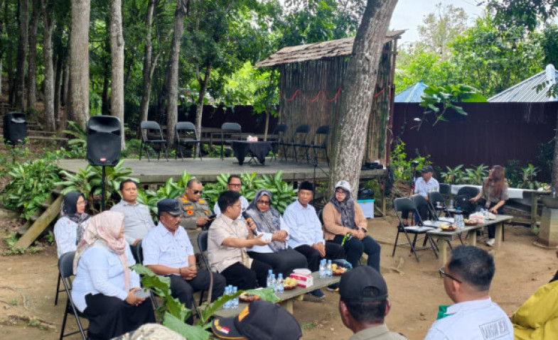 Pemkab Kukar Kombinasikan Pertanian dan Pariwisata lewat Penyerahan Alsintan di Bukit Mahoni