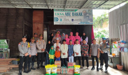 Polsek Loa Janan Tebar Kepedulian di Asrama Yatim Piatu Loa Duri Ilir