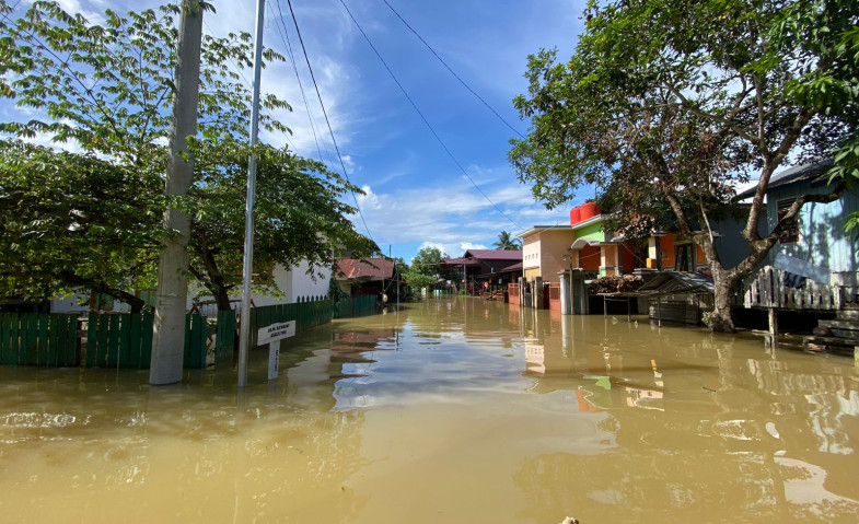 Banjir Kepung Desa Lung Melah Kutim Selama Tiga Hari, Ketinggian Air Sepinggang Orang Dewasa