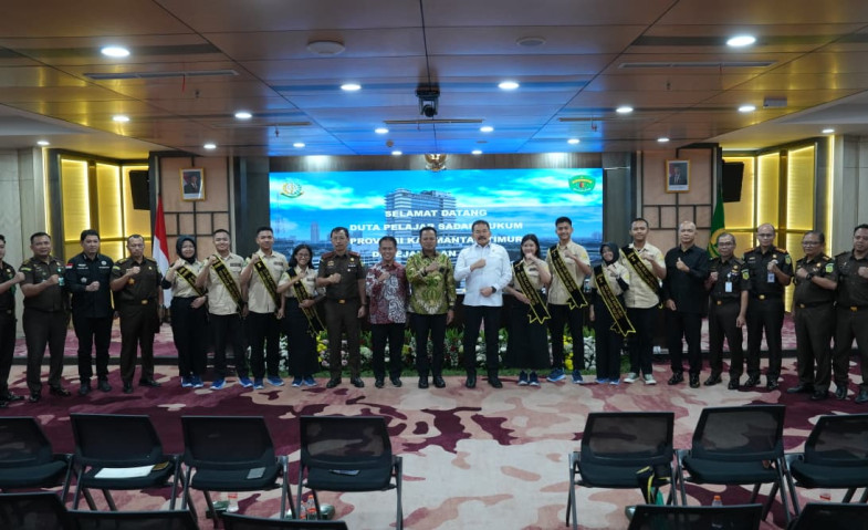 Jaksa Agung Terima Kunjungan Duta Pelajar Sadar Hukum Kaltim 2025