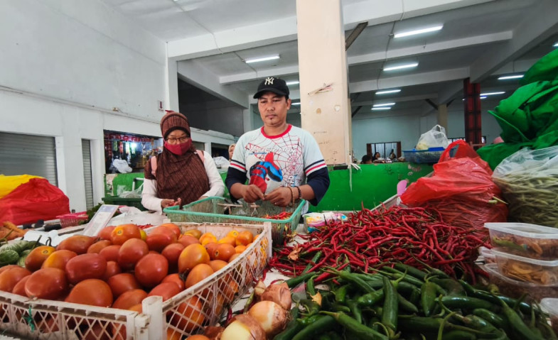 Jelang Nataru 2025, Harga Cabai di Samarinda Tembus Rp65 Ribu