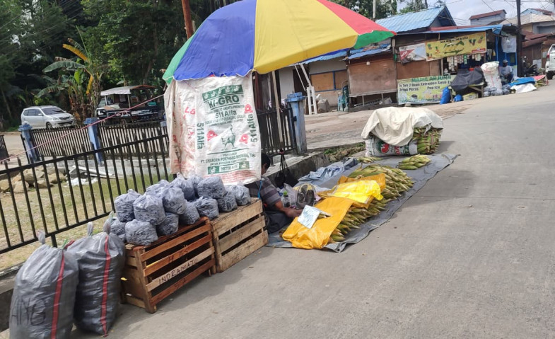 Khusus Hari Ini, Satpol PP Samarinda Ijinkan Pedagang Berjualan di Trotoar