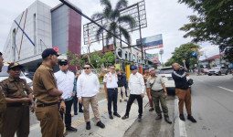 Komisi III DPRD Samarinda Sidak LPJU, Soroti Konstruksi Lama hingga Penerangan di Citra Niaga
