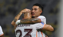 Persebaya vs Borneo FC Berakhir Imbang, Pertandingan Berlangsung Sengit dan Diwarnai Gol Bunuh Diri