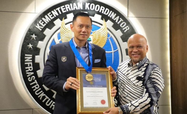 Terima Penghargaan Kehormatan Insinyur ASEAN, Menko AHY Tegaskan Infrastruktur Harus Berkelanjutan