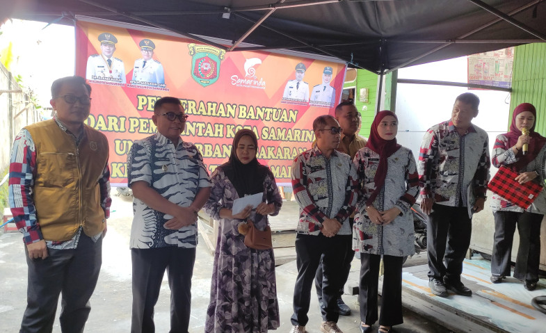 9 Kepala Keluarga yang Menjadi Korban Kebakaran di Jalan Pangeran Bendahara Terima Bantuan dari Pemkot Samarinda