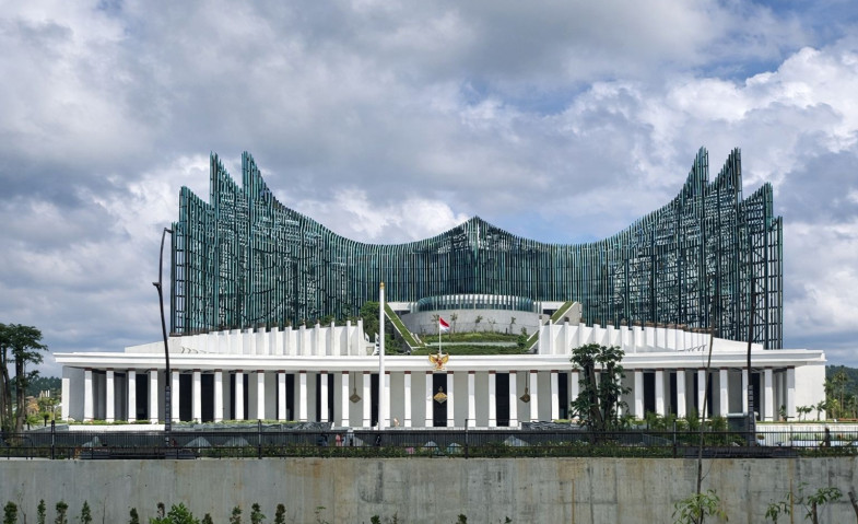 Ekonomi Kaltim 2026 Bertumpu pada Industri dan IKN, Risiko Global Tetap Membayangi