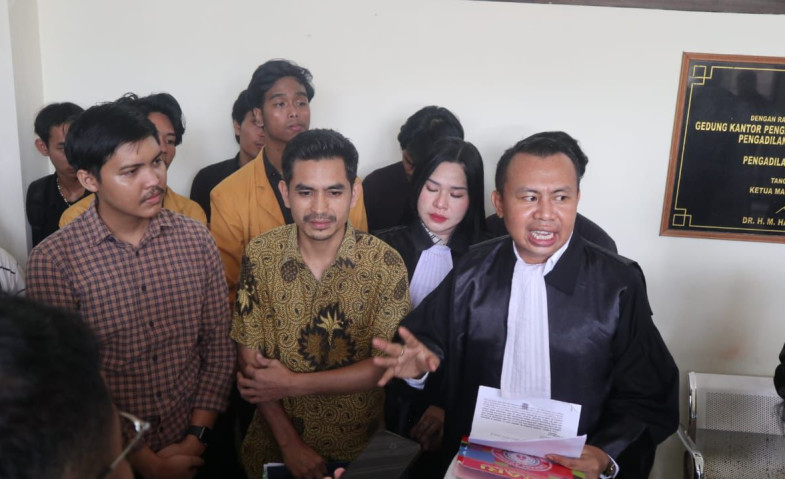 Kasus Molotov Libatkan Mahasiswa Bergulir di Meja Hijau, Kuasa Hukum Ajukan Eksepsi