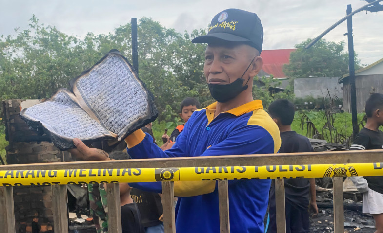 Kebakaran Dini Hari di Samarinda Seberang, Sembilan Rumah Hangus Terbakar