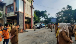 Sopir Angkutan Sampah DLH Samarinda Dibekali Kartu RFID