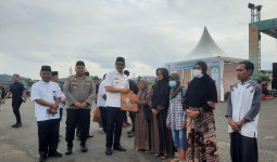 Andi Harun Luncurkan Drive Thru Zakat dan Kampung Ramadan BAZNAS di Sungai Pinang