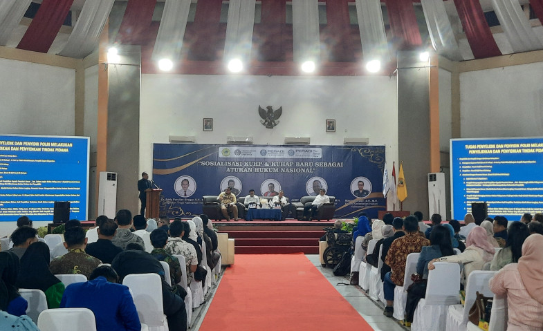 Beri Pemahanan KUHP dan KUHAP Baru, Peradi Samarinda Sosialisasikan di Universitas 17 Agustus