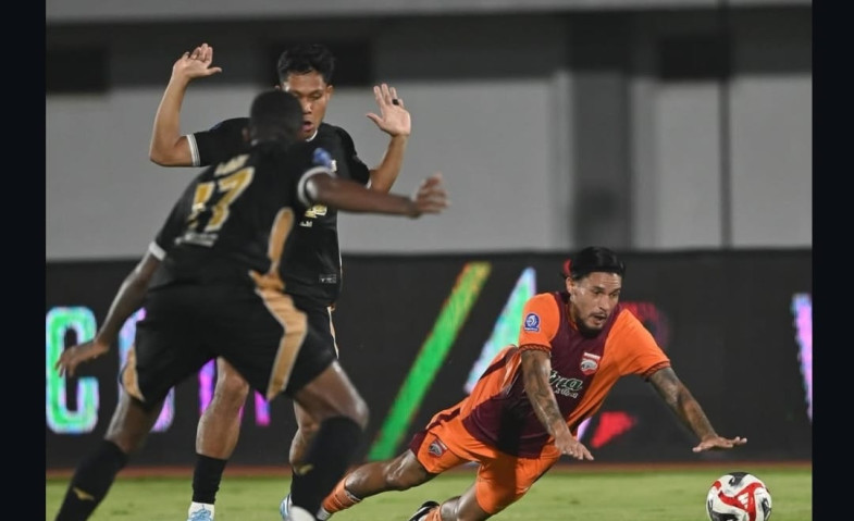 Borneo FC Tumbang di Kandang Dewa United, Fabio Lefundes Soroti Konsentrasi Pemain dan Kondisi Lapangan