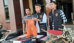 Dua Pencuri Kabel LPJU yang Viral di Samarinda Diringkus Polisi, Satu Pelaku Masih Diburu