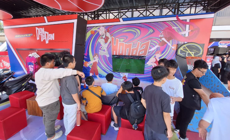 Dukung Semangat Kreativitas Gen Z, Kolaborasi BeAT x DanDanDan Hadir Warnai Honda DBL East Kalimantan