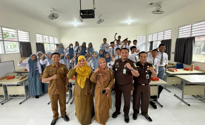 Kejati Kaltim Edukasi Siswa SMAN 15 Samarinda Lewat Program Jaksa Masuk Sekolah