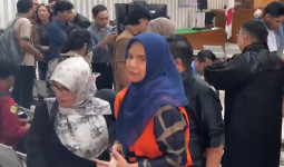 Klaim Dakwaan JPU Cacat, Penasehat Hukum Dayang Donna Ajukan Perlawanan