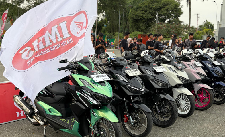 Komunitas Plat KT Ramaikan Vario Night Ride dan Edukasi Safety Riding