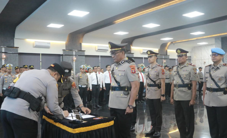 Mutasi 3 Pejabat Strategis, Kapolresta Samarinda Ingatkan Pentingnya Profesionalisme