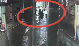 Rekaman Kamera CCTV Tabrak Lari di Loa Janan Ilir, Satu Pejalan Kaki Tewas Dilindas Kendaraan Berulang Kali