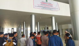 Seluruh Aktivitas di Pasar Tangga Arung Square Wajib Bayar Retribusi, Termasuk Pengamen