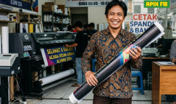 Apix F18: Cetak Stiker Terdekat dan Offset Printing Jakarta Pusat yang Buka Sampai Malam