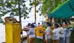 Melihat Perayaan Nyepi Saka 1948 dari Tepian Mahakam Samarinda