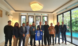 Persib Bandung Kirim Sinyal ke Prancis, Dari Jersey ke Mimpi Piala Dunia