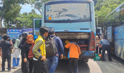 Petugas Tetap Siaga Meski Arus Balik di Terminal Lempake Berlangsung Normal