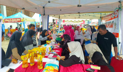 Polres Kukar Gelar Gerakan Pangan Murah Jelang Idulfitri, Ratusan Paket Sembako Terjual