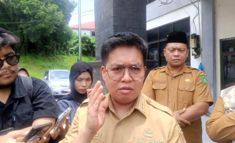 Rendi Solihin Sidak Disnakertrans Kukar, Soroti Ketiadaan Hotline Pengaduan Pekerja