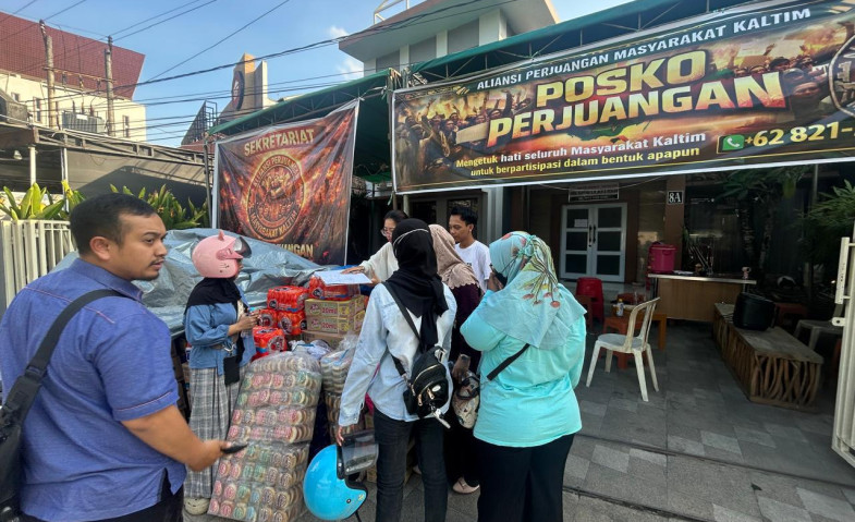 Komunitas Emak-emak Samarinda Kirim Logistik untuk Aksi 21 April, Soroti Prioritas Anggaran Daerah