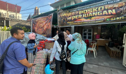 Komunitas Emak-emak Samarinda Kirim Logistik untuk Aksi 21 April, Soroti Prioritas Anggaran Daerah