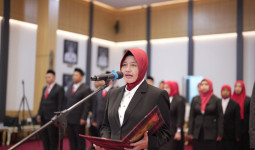 Neneng Chamelia Resmi Dilantik sebagai Sekda Samarinda