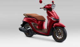 New Honda Stylo 160 Tampil Mewah dan Retro dengan Warna Spesial Burgundy